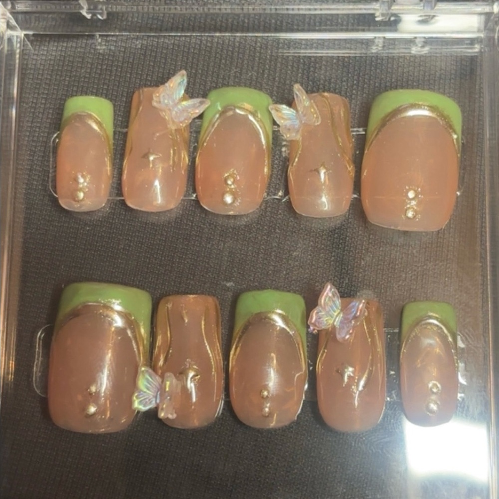 Elegant Butterfly Embellished Nail Set